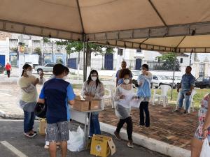 Prefeitura montou ponto de vacinação na Praça do Carmo